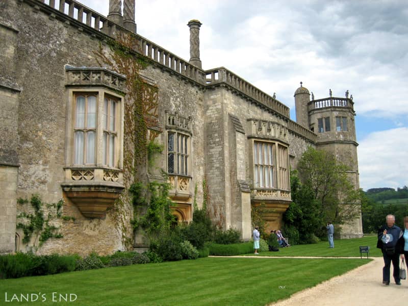 レイコック(Lacock)、レイコック寺院(Lacock Abbey)