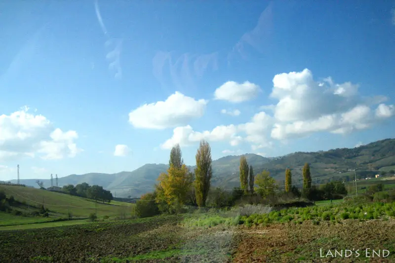 イタリアでのドライブ道中。のどかな景色
