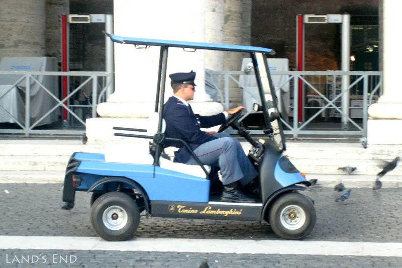 ヴァチカン市国で見たランボルギーニのパトカー