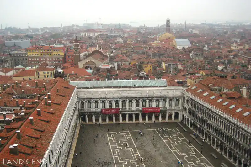 ヴェネツィア、サン・マルコ広場の鐘楼からの眺め